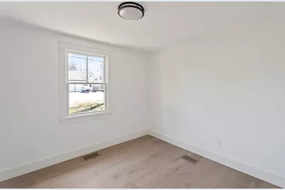 10 Winthrop Avenue, Oak Bluffs, MA 02557 - Photo 15