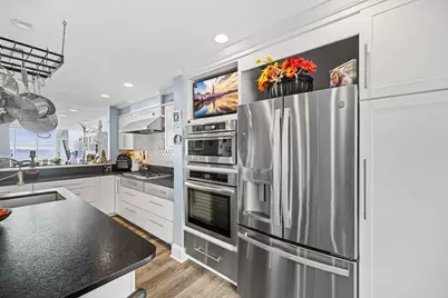48 Valley Beach Ave #3, Hull, MA 02045 - Photo 11