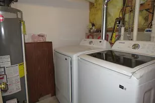 446 Westford St, Lowell, MA 01851 - Photo 15