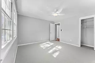 82 Boylston Ln, Lowell, MA 01852 - Photo 9