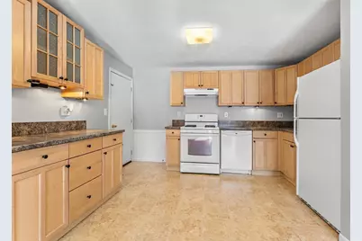 82 Boylston Ln #21, Lowell, MA 01852 - Photo 5