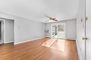 82 Boylston Ln, Lowell, MA 01852 - Photo 3