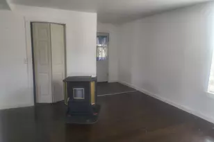 6 Maple St, Chester, MA 01011 - Photo 15