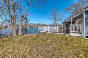 28 Lakeview, Wareham, MA 02538 - Photo 3