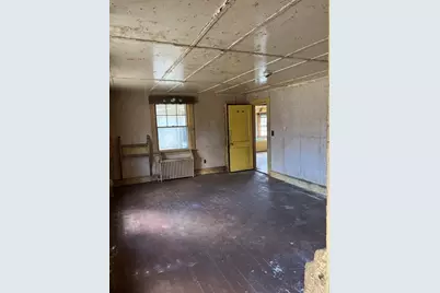 139 Eastern Ave, Essex, MA 01929 - Photo 7