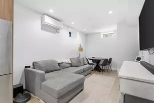 708 E 6th St, Boston, MA 02127 - Photo 3