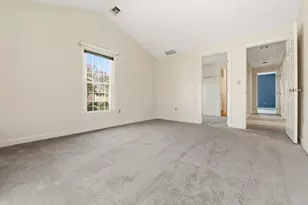 25 Essex Green Ln, Peabody, MA 01960 - Photo 23