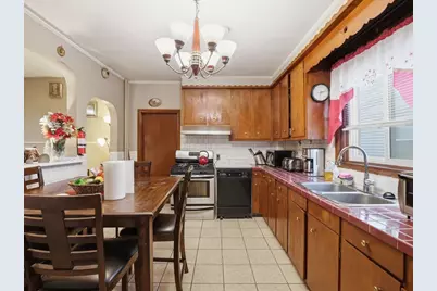 77 Lewis St, Everett, MA 02149 - Photo 9