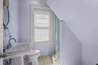 81 5th Ave, Lowell, MA 01854 - Photo 9