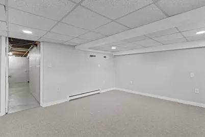 81 5th Ave, Lowell, MA 01854 - Photo 15