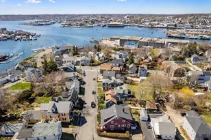 16 Highland St, Gloucester, MA 01930 - Photo 31