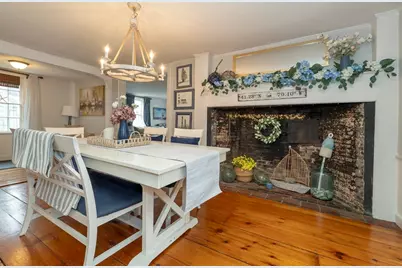 356 Main St, Amesbury, MA 01913 - Photo 7