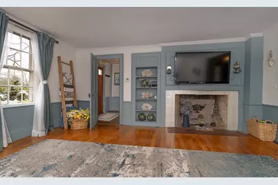 356 Main St, Amesbury, MA 01913 - Photo 11