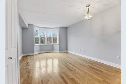 34 Sumner Ave #210, Springfield, MA 01108 - Photo 5