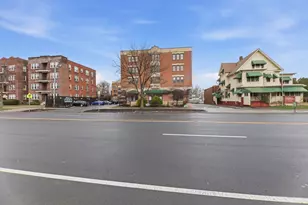 34 Sumner Ave, Springfield, MA 01108 - Photo 3