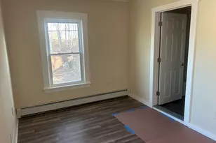 19 Pine St, Athol, MA 01331 - Photo 9
