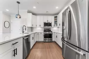 320 Middlesex Ave, Medford, MA 02155 - Photo 5