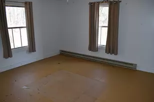 107 Whalom Rd, Lunenburg, MA 01462 - Photo 9
