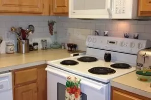 32 Tufts Ave, Everett, MA 02149 - Photo 3