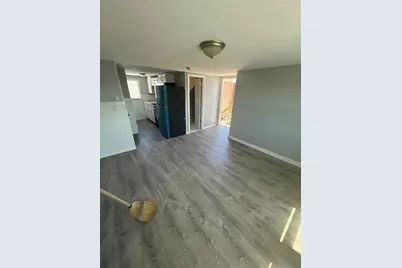 34 Irving St, Worcester, MA 01609 - Photo 25
