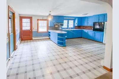 78 Franklin St, Douglas, MA 01516 - Photo 5