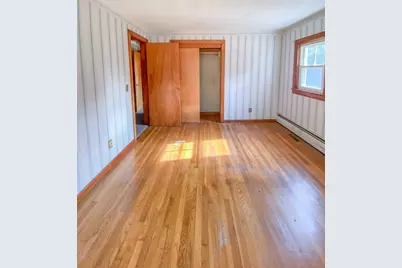 78 Franklin St, Douglas, MA 01516 - Photo 9