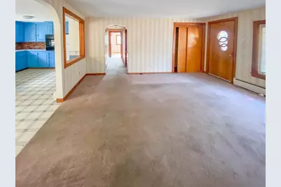 78 Franklin St, Douglas, MA 01516 - Photo 3
