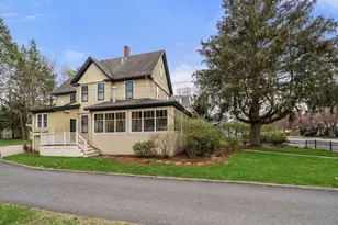 205 Washington St, Winchester, MA 01890 - Photo 3