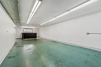 181 E Main St, Orange, MA 01364 - Photo 33
