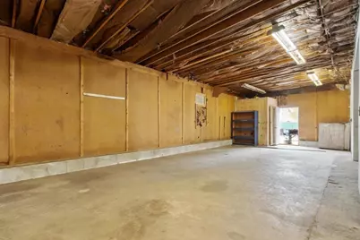 181 E Main St, Orange, MA 01364 - Photo 23