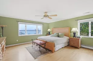 54 Oliver Hazard Perry Rd, Portsmouth, RI 02871 - Photo 9