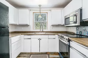 47 Galleon Dr, Falmouth, MA 02536 - Photo 9