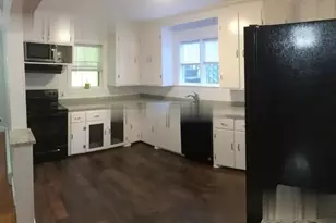 46 Richardson St, Wakefield, MA 01880 - Photo 3
