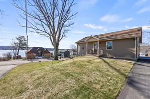 200 Narragansett Ave, Lanesborough, MA 01237 - Photo 29