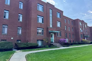 8 Ashland St, Worcester, MA 01609 - Photo 39