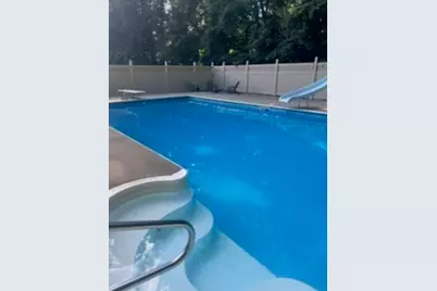 142 Marion Cir, Ludlow, MA 01056 - Photo 9