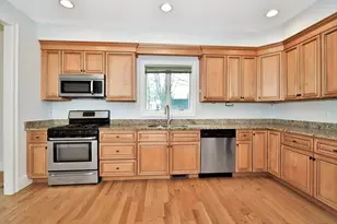 22 High St, Needham, MA 02494 - Photo 9