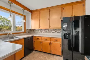 29 Llewellyn Dr, Westfield, MA 01085 - Photo 11
