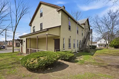 17 Adams St, Easthampton, MA 01027 - Photo 9