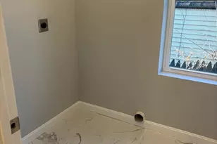 184 Avenue C, Woonsocket, RI 02895 - Photo 11