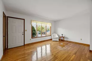 74 Grace Ct, Falmouth, MA 02536 - Photo 3