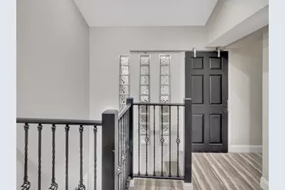 216 Lynn Fells Pkwy, Saugus, MA 01906 - Photo 19