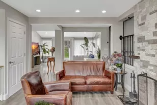 216 Lynn Fells Pkwy, Saugus, MA 01906 - Photo 15