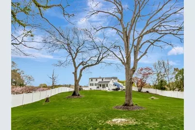216 Lynn Fells Pkwy, Saugus, MA 01906 - Photo 37