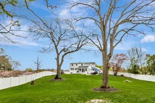 216 Lynn Fells Pkwy, Saugus, MA 01906 - Photo 37