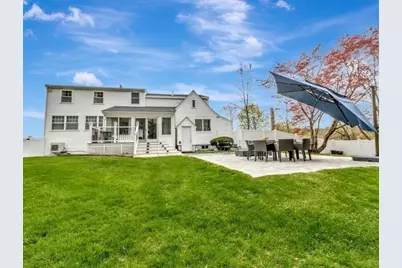 216 Lynn Fells Pkwy, Saugus, MA 01906 - Photo 33