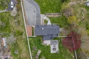 216 Lynn Fells Pkwy, Saugus, MA 01906 - Photo 39