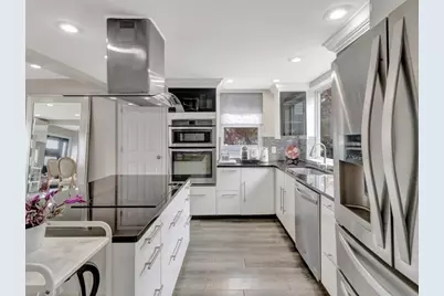 216 Lynn Fells Pkwy, Saugus, MA 01906 - Photo 13