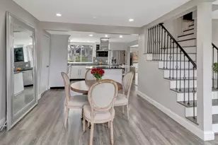 216 Lynn Fells Pkwy, Saugus, MA 01906 - Photo 9
