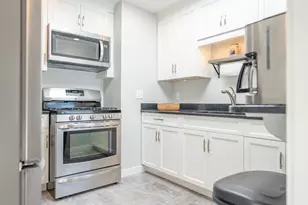 10 Essex Pl, Harwich, MA 02646 - Photo 13